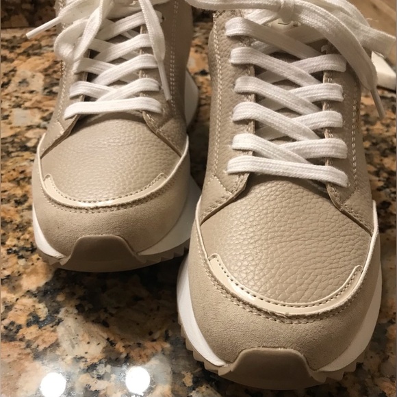 DKNY Nala Leather & Suede Tan/White Sneakers - Size 7M - Picture 10 of 15